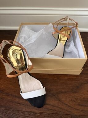 Michael Kors Black, White & Tan Strappy Sandals with Gold Footbed